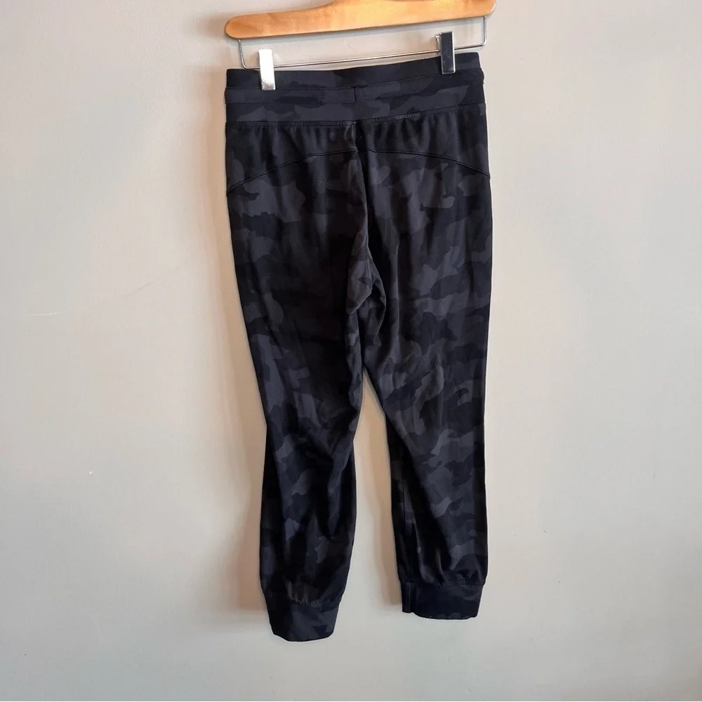 Lululemon Ready to Rulu Jogger Crop 4 - Picture 3 of 8